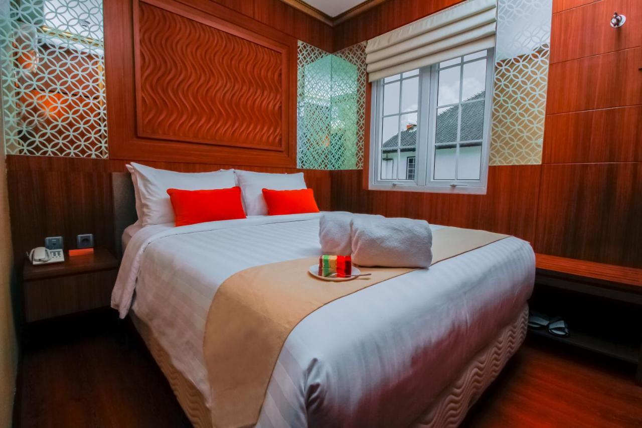 Petit Boutique Hotel Solo Surakarta (Solo) Exterior foto